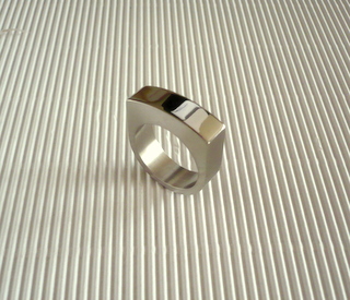 TITAN-RING